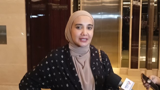Zaskia Sungkar mengungkapkan kondisi terkini Irwansyah. (FTNews/Raka)